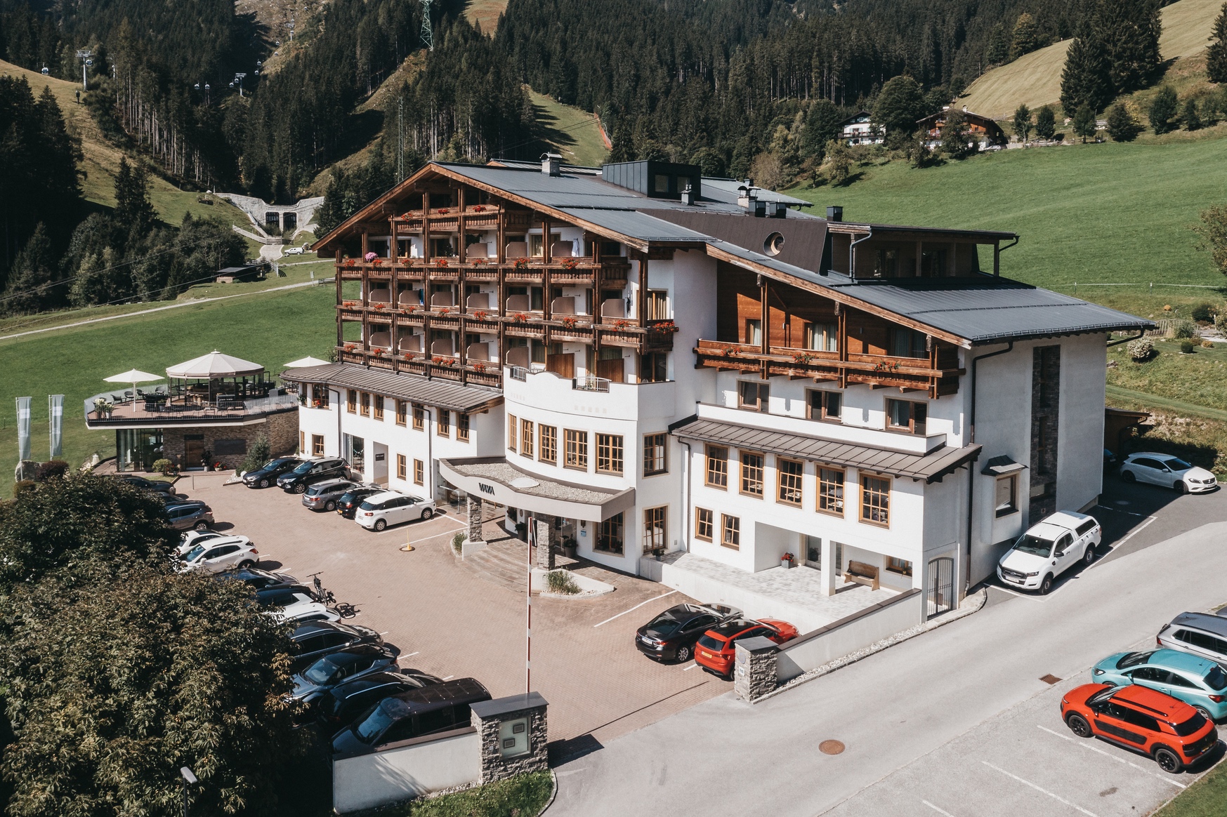 VAYA Zell am See Österreich Außenansicht Profil VAYA Zell am See Österreich Außenansicht Profil