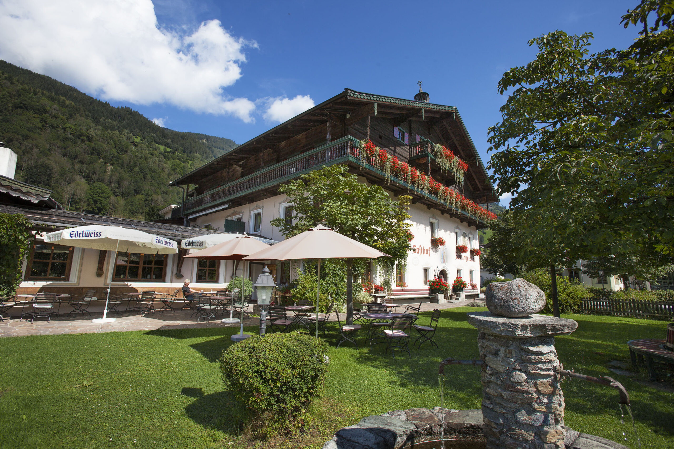Hotel Senningerbräu Österreich Außenansicht Profil Hotel Senningerbräu Österreich Außenansicht Profil